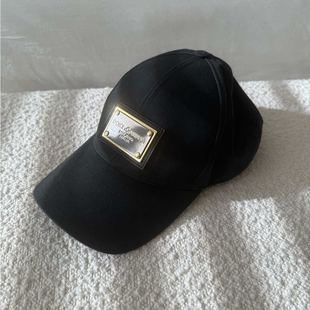 Dolce & Gabbana Black Hat with Gold Logo Plate